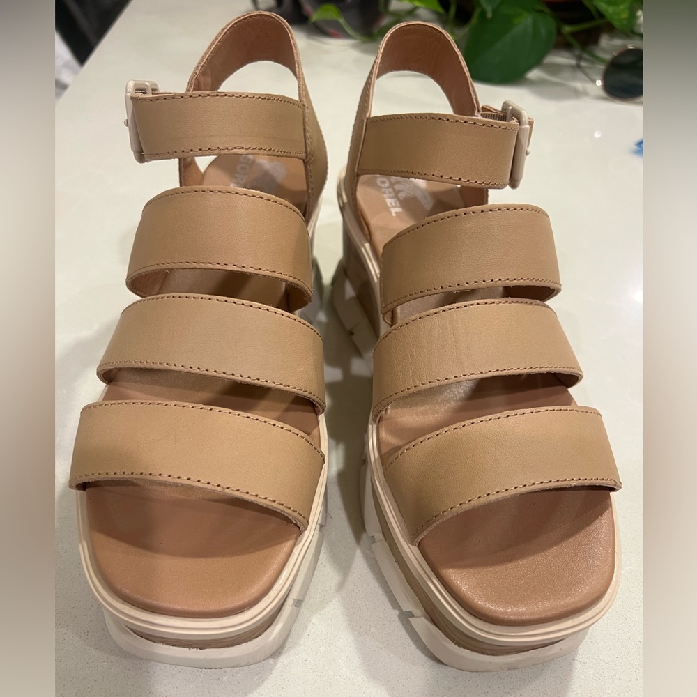 Sorel espadrilles size 9